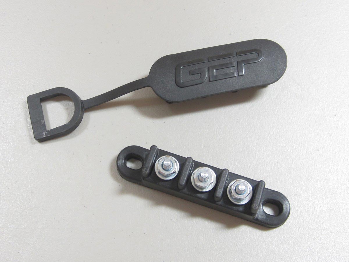 30 Amp Multi-Position Junction Stud with Cover