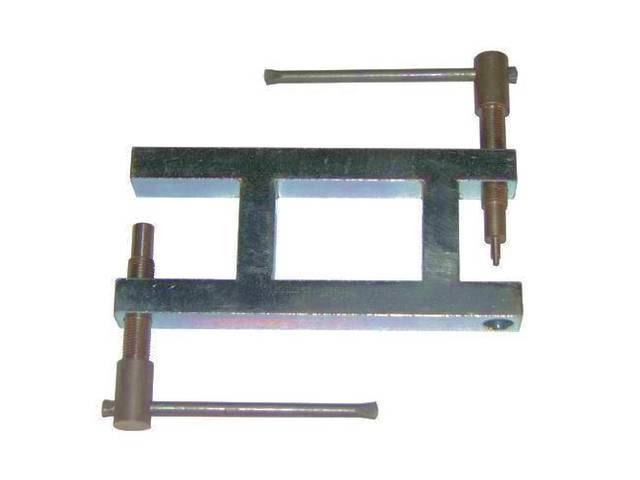 Vent Window Corner Seals and Quarter Snap Stud Installation Tool