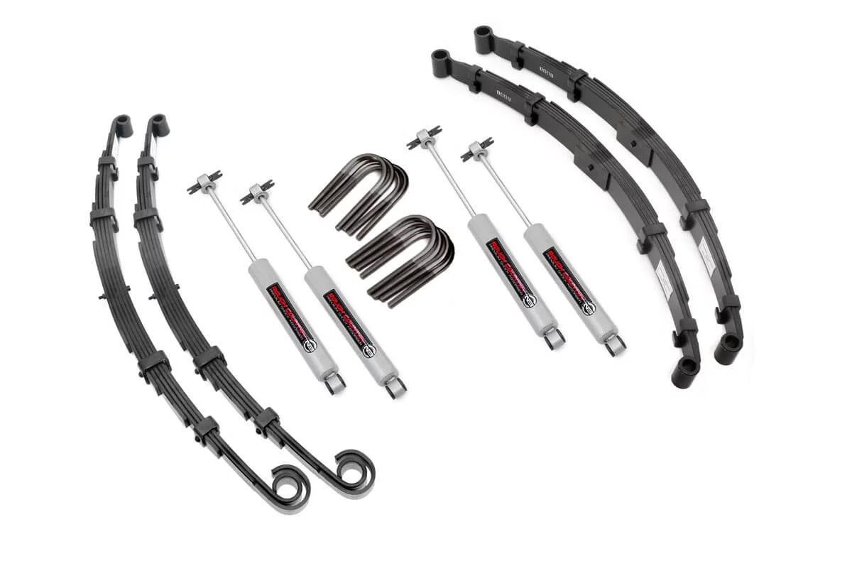 Rough Country 60530 2.5in Suspension Lift Kit for 69-75 Jeep CJ5 & CJ6