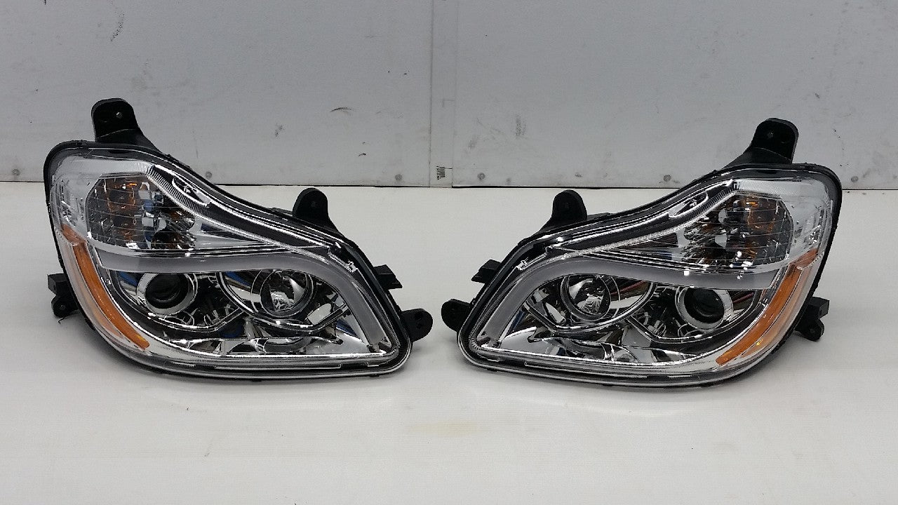564.59090SC - Chrome Kenworth T680 Headlamp
